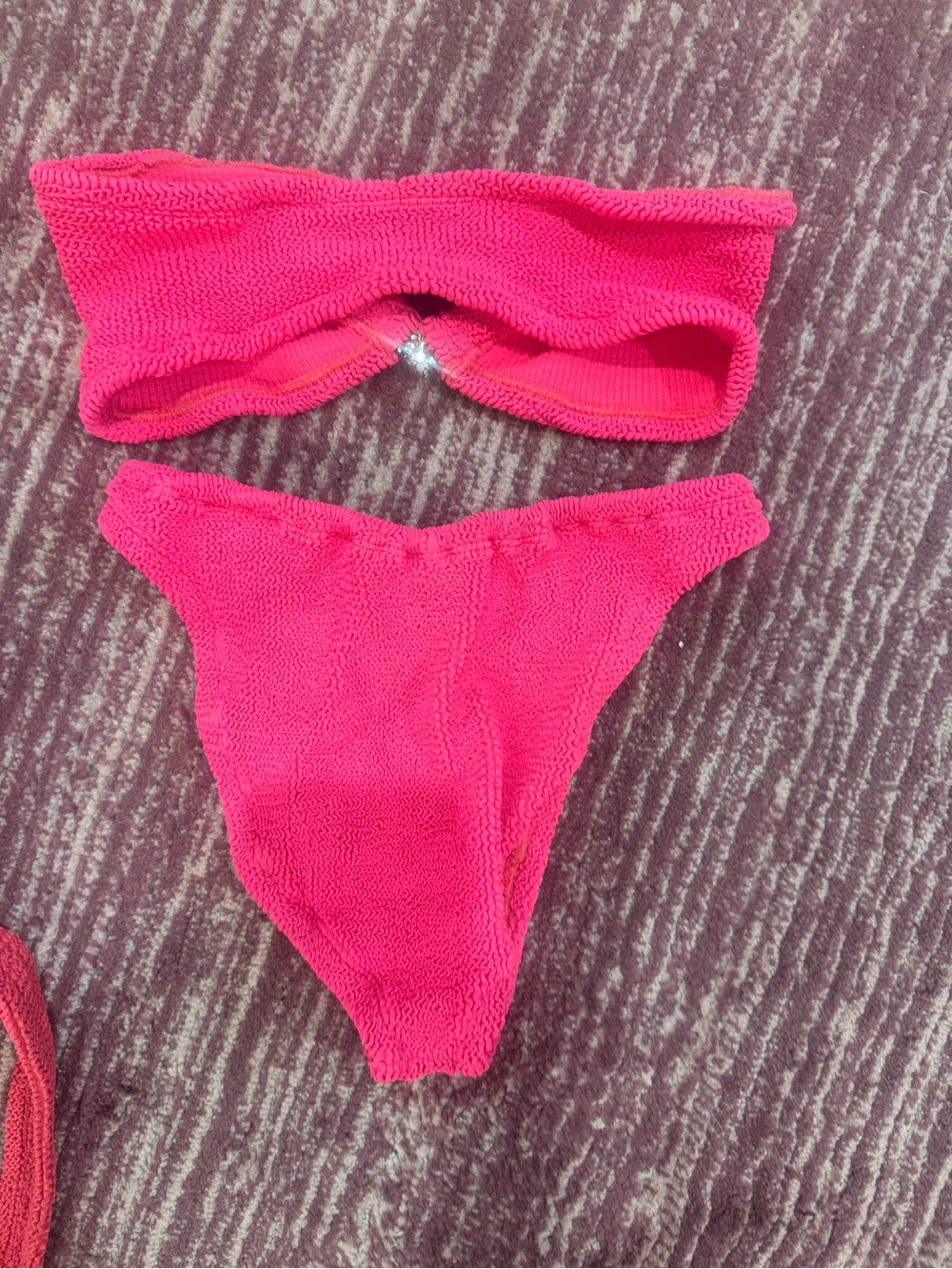 Hunza G Hot Pink Textured Two-Piece Bikini with Glitter Heart Rings - Picture 2 of 4